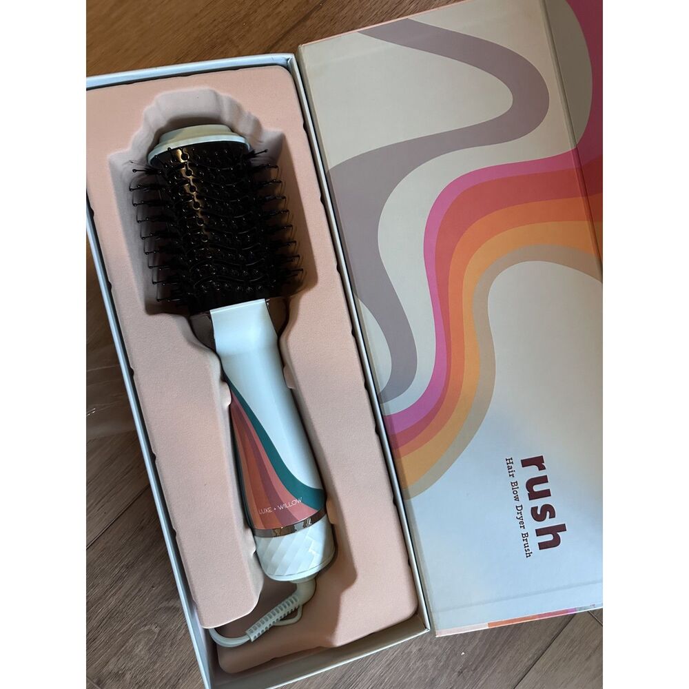 Luxe + Willow Hot Air Hair Dryer Brush Volumizer Styling Brush Aqua New Open Box
